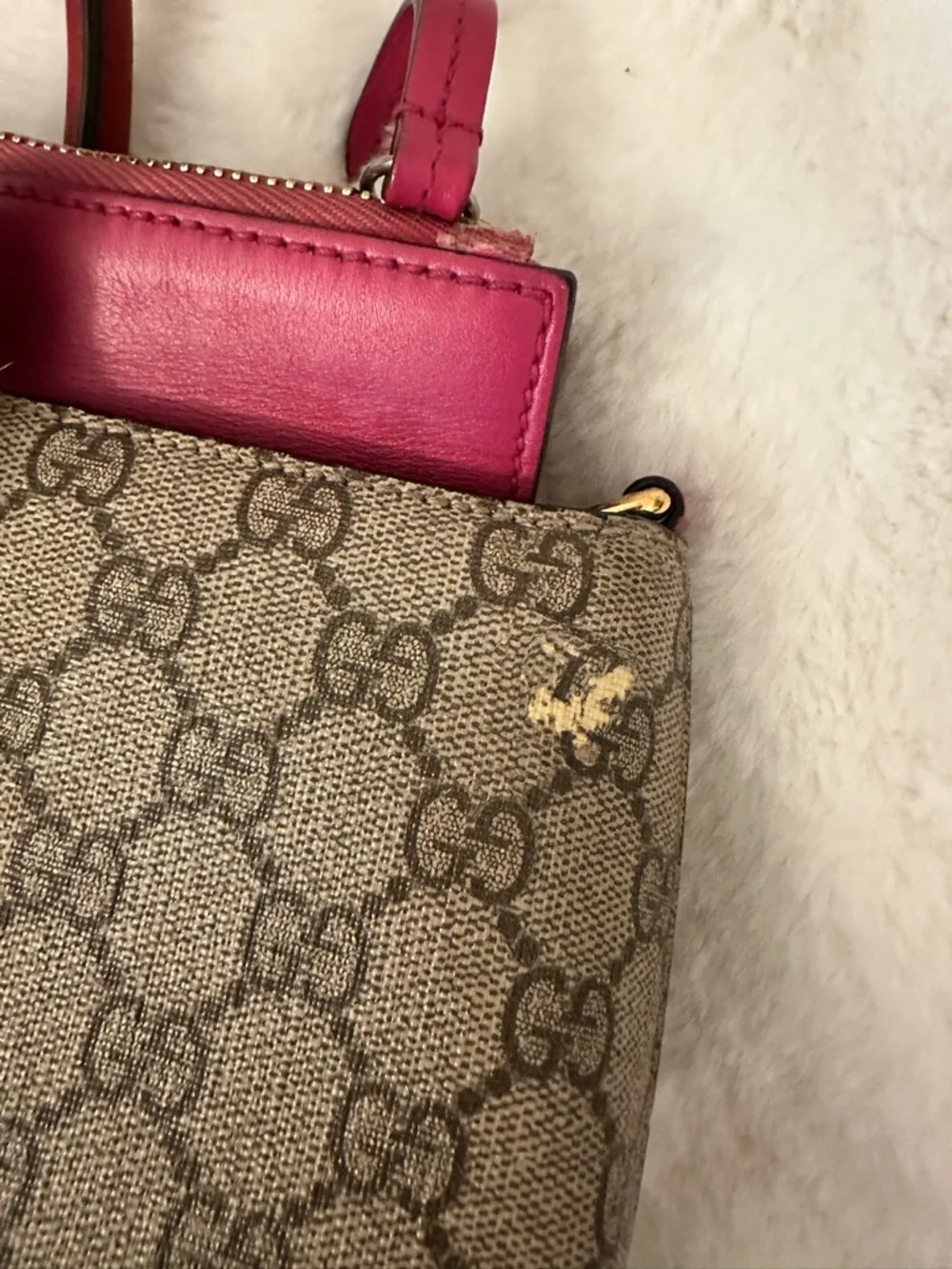 Gucci GG Supreme Canvas Tote Bag Pink and Red color way - Picture 3 of 12